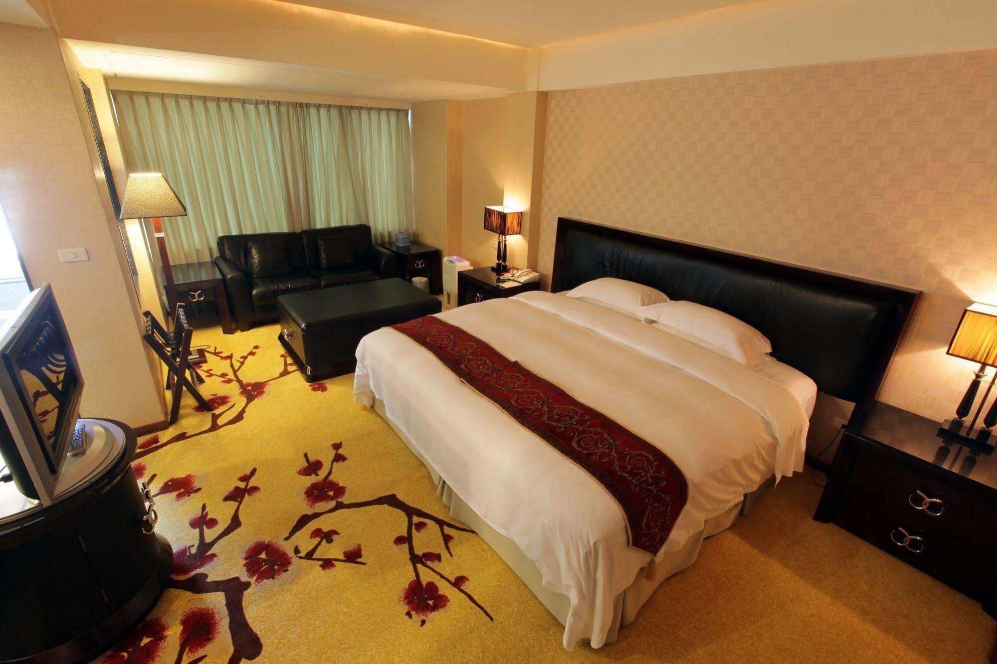 Art Spa Hotel Yilan Exterior photo