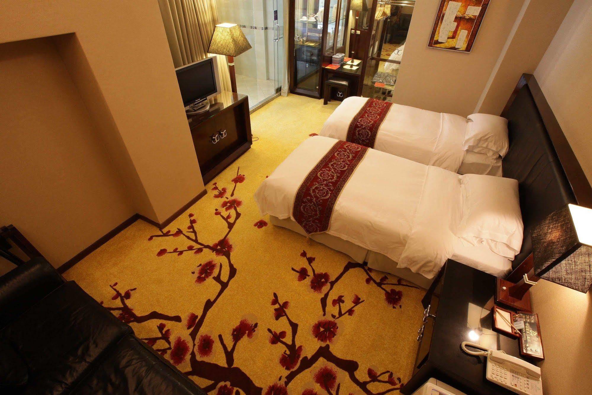 Art Spa Hotel Yilan Exterior photo